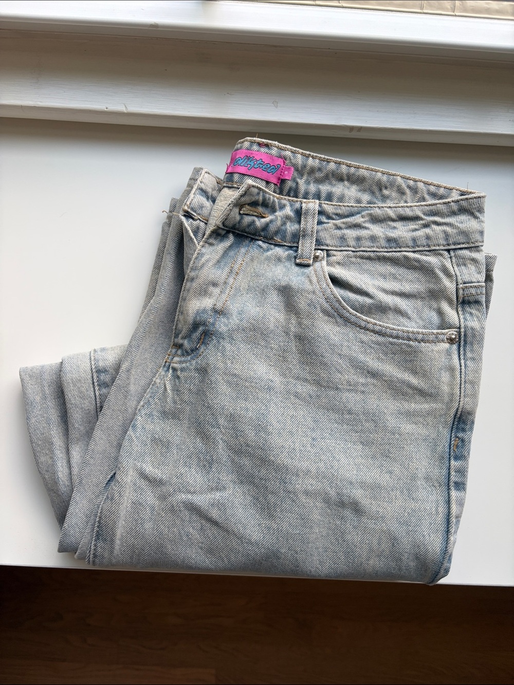 Edikted Low Rise Raelynn Jeans